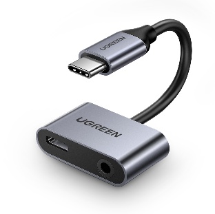 UGREEN USB-C hub 3.5 mm səs kartı